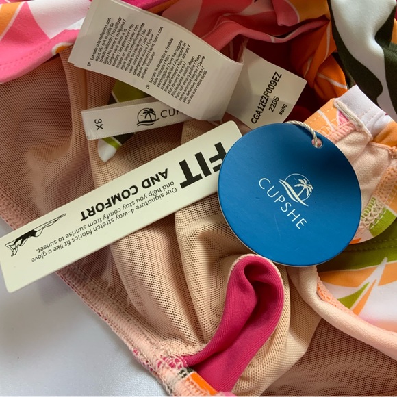 Cupshe One Piece Tie Back Tiny Cutout Swim Suit Hot Pink Tropical Pattern 3X NWT - Picture 4 of 9